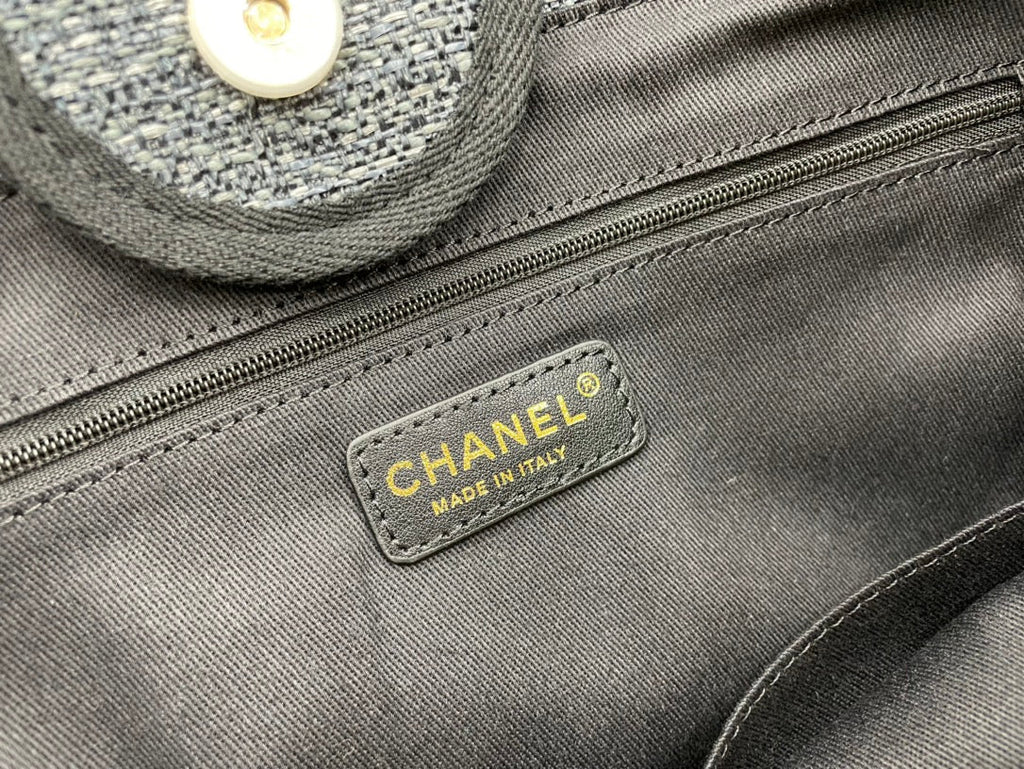 CHANEL DEAUVILLE LARGE 38 TOTE BAG IN BLACK CANVAS GOLD HARDWARE