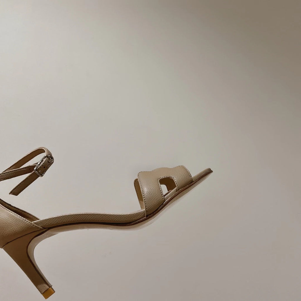 HERMES PREMIERE 70 SANDAL IN SAND BROWN CALFSKIN