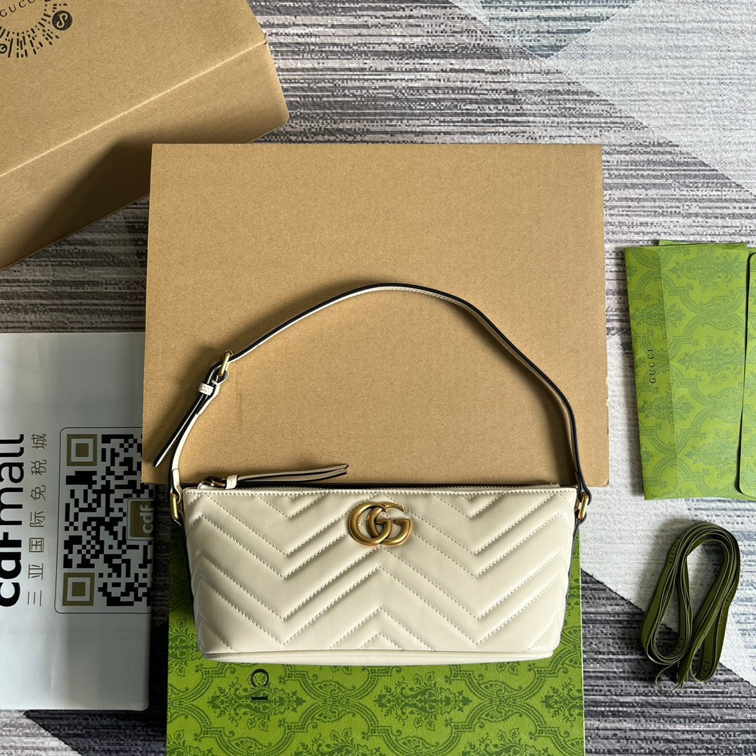 GUCCI MARMONT SMALL 23 HANDBAG IN WHITE CALFSKIN WITH GOLDEN LOGO