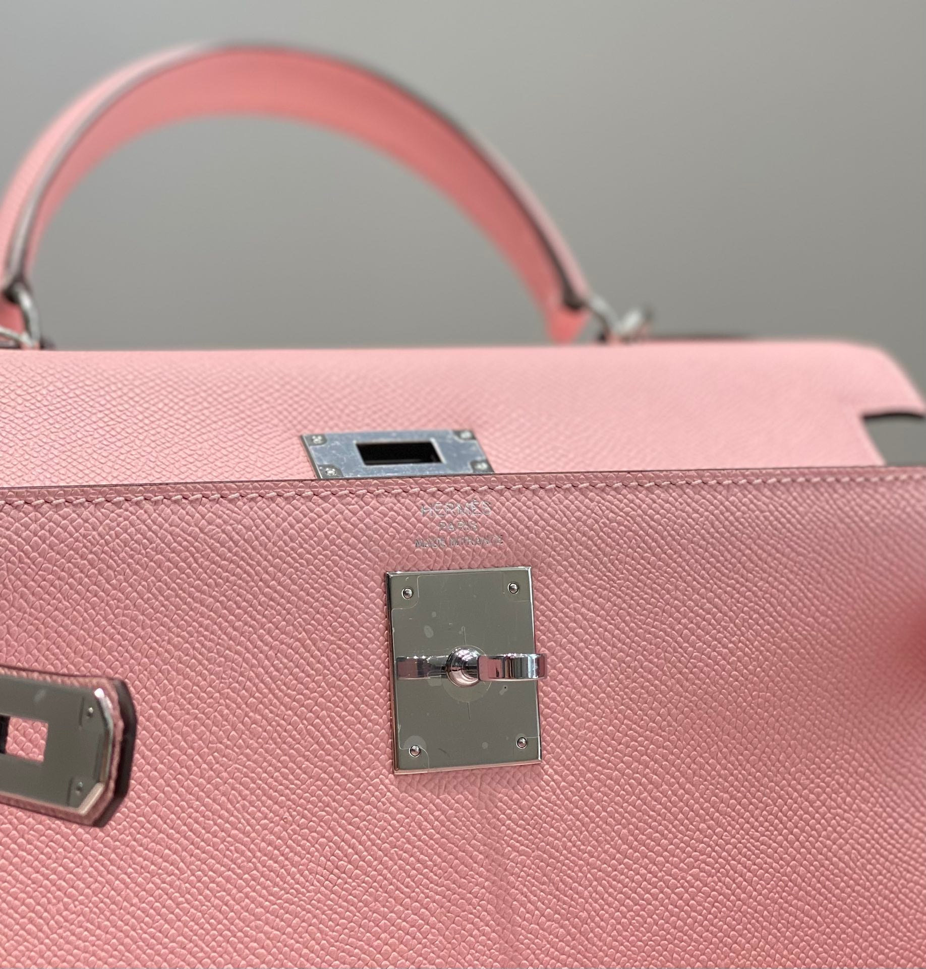 HERMES KELLY 28CM IN ROSE SAKURA SWIFT CALFSKIN SILVER HARDWARE