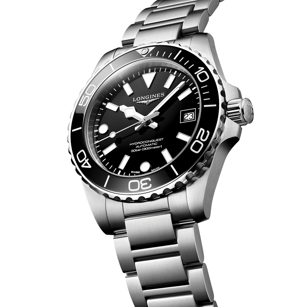 longines HydroConquest 39mm - Black on Bracelet