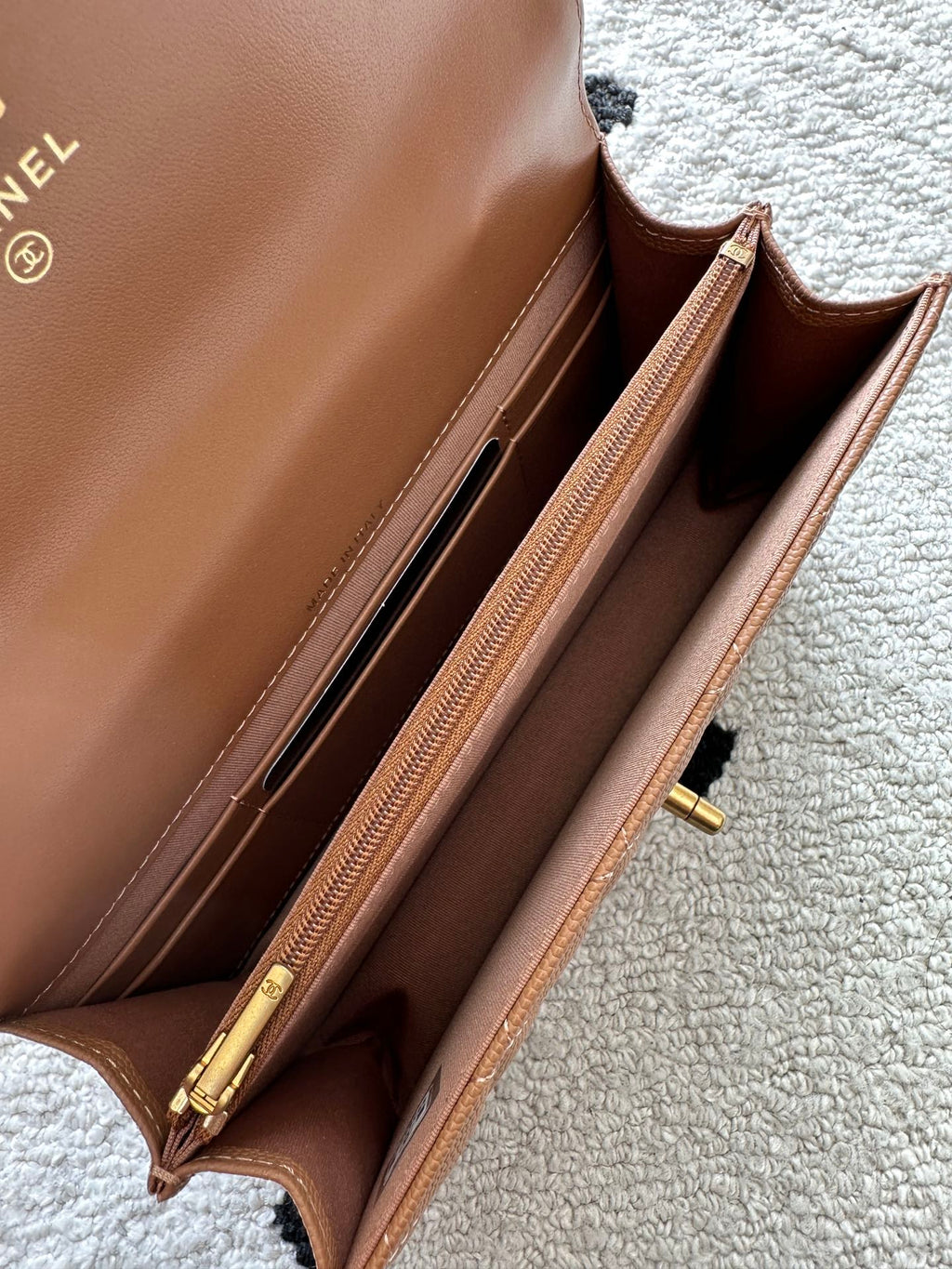 CHANEL 25S CLASSIC WALLET ON CHAIN 19 IN BROWN LAMBSKIN WITH GOLD HARDWARE