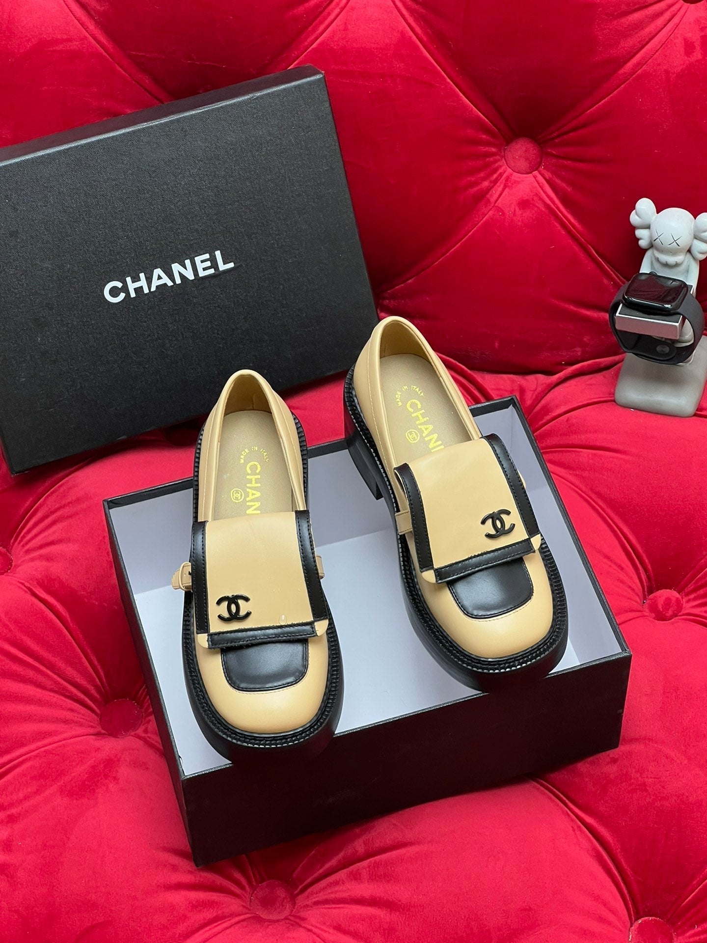 CHANEL MOASIN LOAFER IN YELLOW CREAM MIX BLACK LAMBSKIN