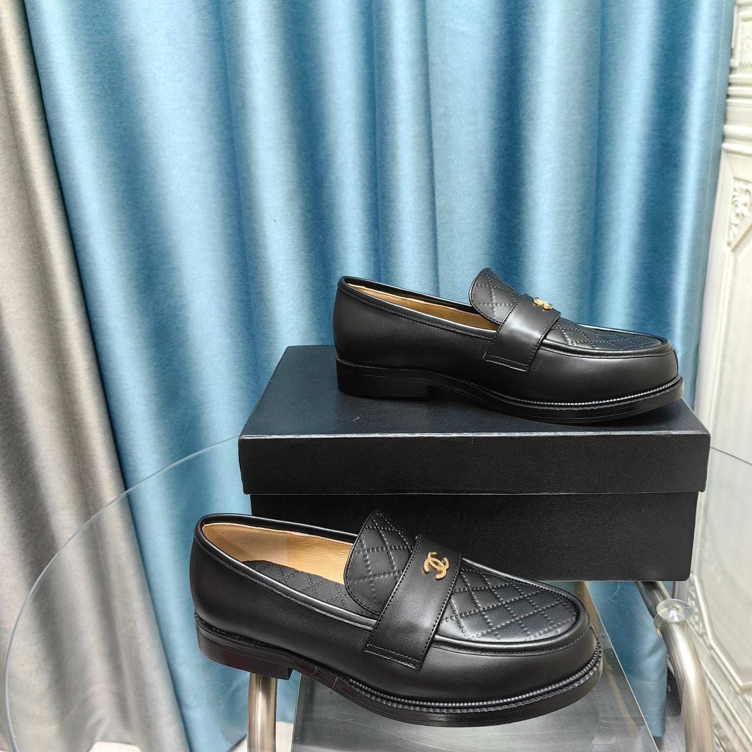 CHANEL MOASINS BLACK QUILTED CALFSKIN